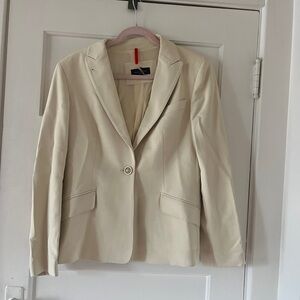 Cream thrifted blazer. From Italy
